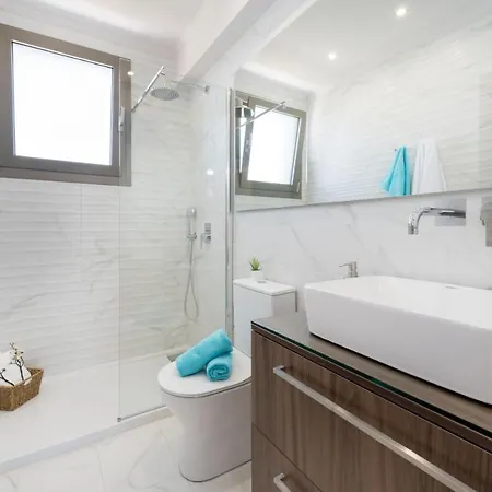 Willa Zante Prime Heated Pool Levanta *