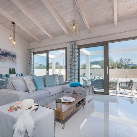 Zante Prime Heated Pool Levanta Villa