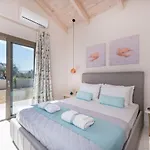 Zante Prime Heated Pool Levanta וילה