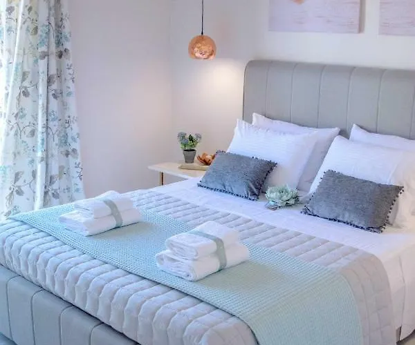 Zante Prime Heated Pool Levanta